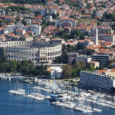 Apartment Lovely Veli Vrh