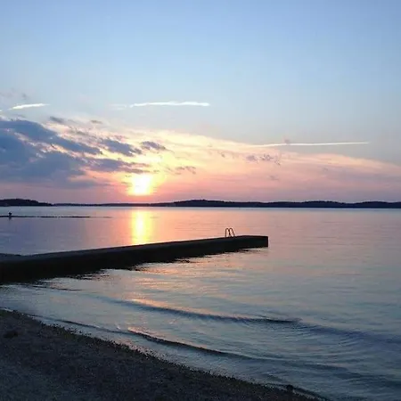 Lovely Veli Vrh Apartment Pula