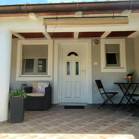 Lovely Veli Vrh Apartament *