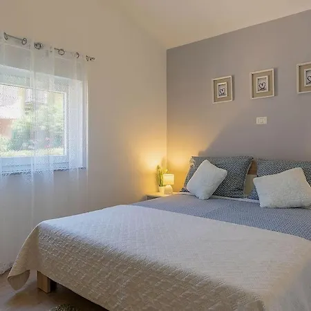 Apartman Cozy And Lovely Veli Vrh Near Pula