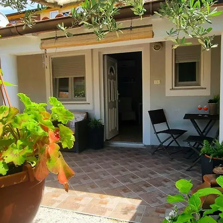 Apartamento Lovely Veli Vrh